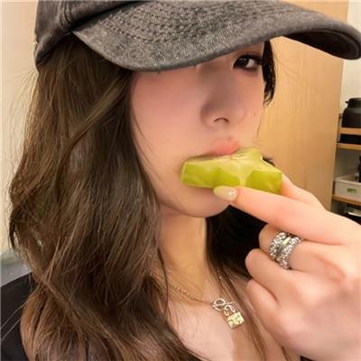 炭疽第二季海报