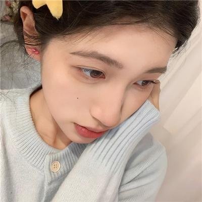 嗜谎之神海报